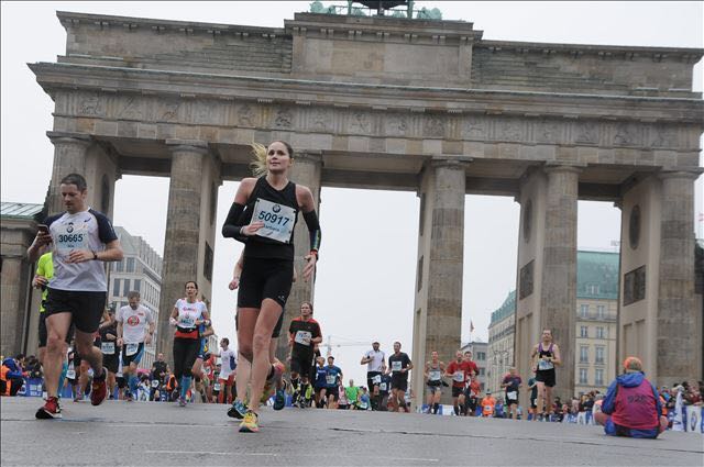 Babi Beluco descreve sua experiência na Maratona de Berlim: ‘Realização pessoal’